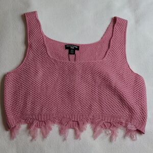 PrettyLittleThing Plus size 14 Pink Raw Hem Crop Top, NEW